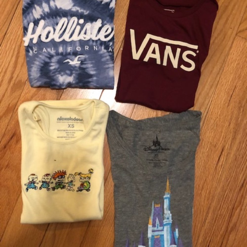4 Extra Small XS T-Shirts Hollister Disney Vans